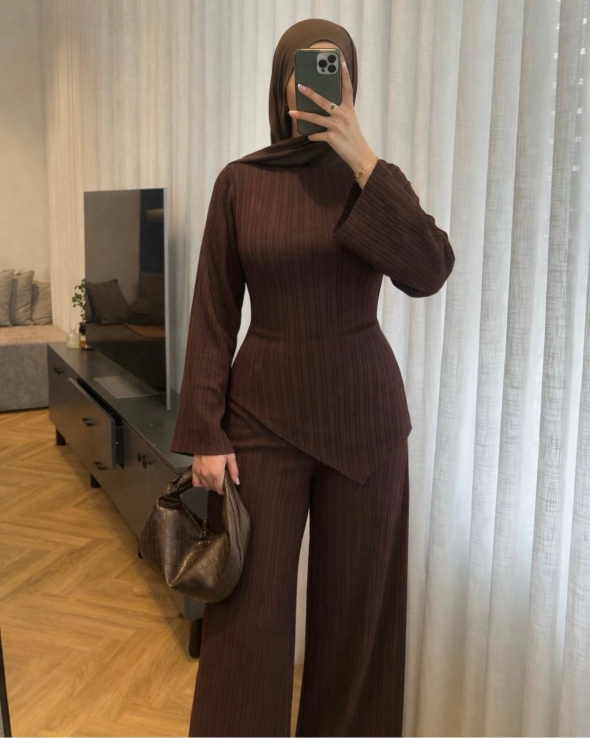 S26-19Brown